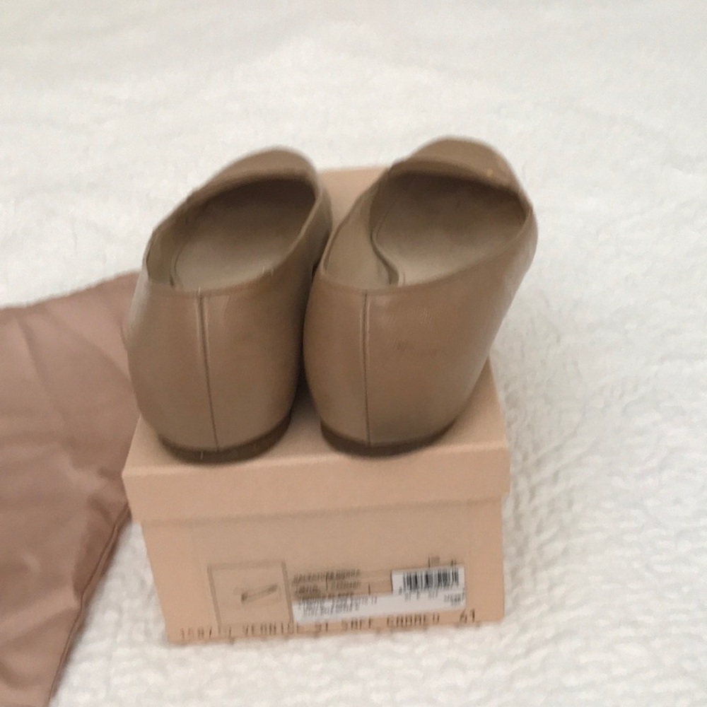 Prada flat - Picture 6 of 11